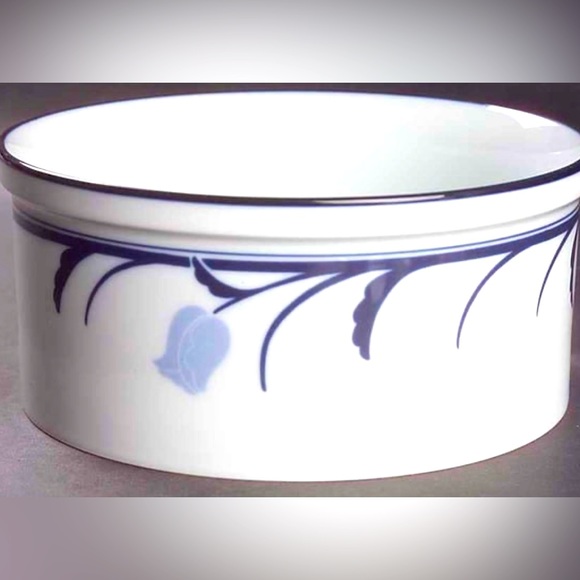 DANSK Tivoli “Belles Fleurs” BLUE Round Soufflé Casserole Baking Dish 8.25” RARE - Picture 1 of 9